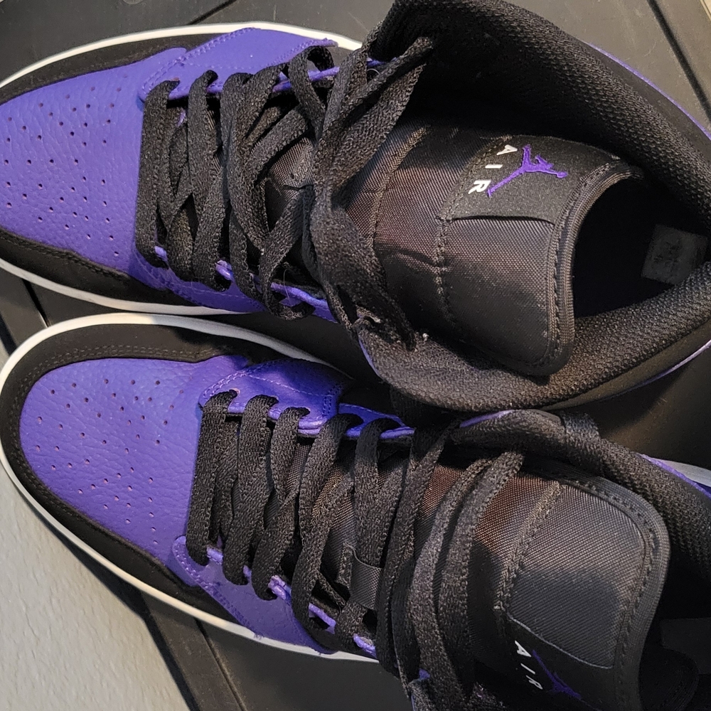 Jordan Black and Purple Sneakers High-Top Style - Picture 4 of 5
